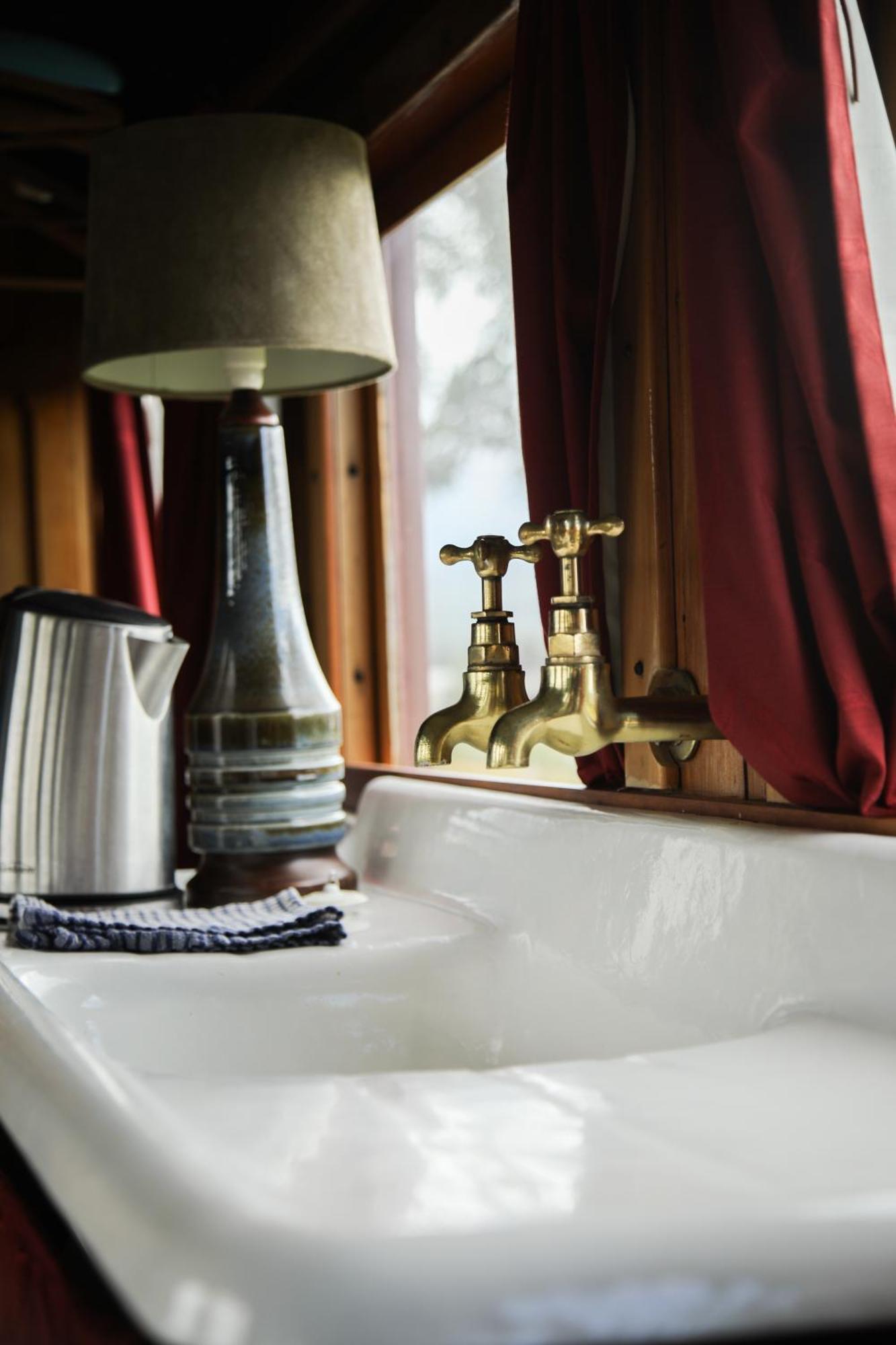 Te Anau Lodge Bagian luar foto