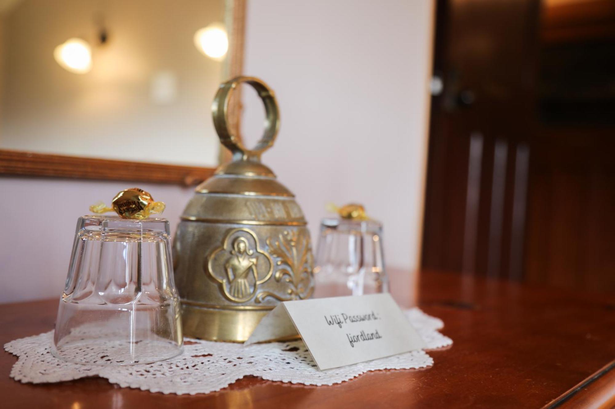 Te Anau Lodge Bagian luar foto