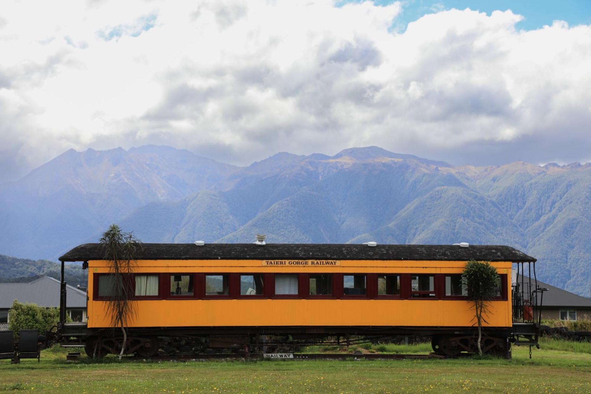 Te Anau Lodge Bagian luar foto