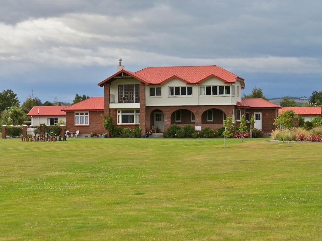 Te Anau Lodge Bagian luar foto